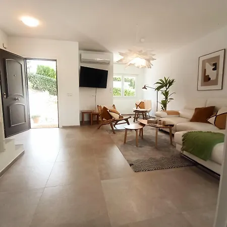 E1 Desk Private Patio Terrace Barbecue Вилла *