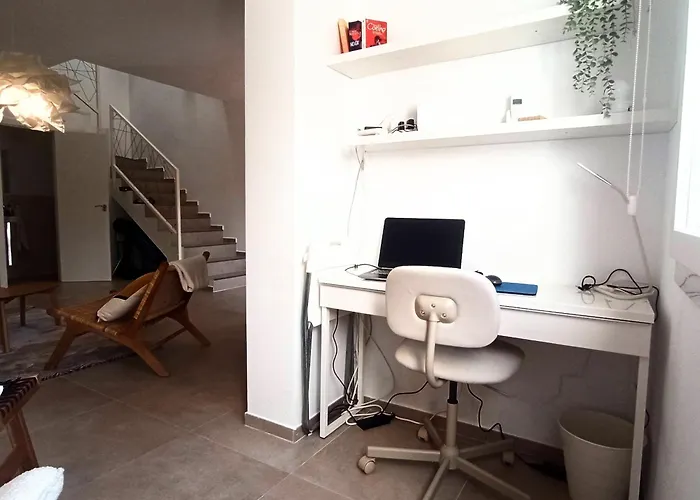 Lgda-e1 Tenis Private Patio Barbecue Renewed