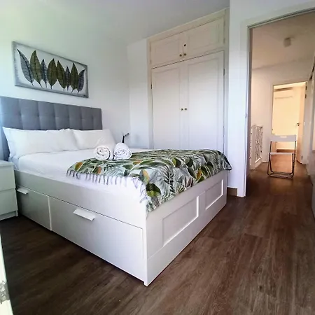 Lgda-e1 Tenis Private Patio Barbecue Renewed *